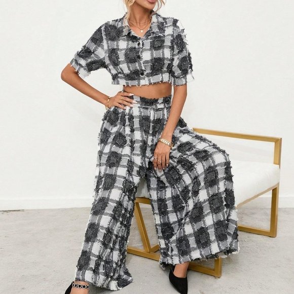 . Tops - Black and White Casual Womens Plaid Print Button Front Crop Blouse & Skirt